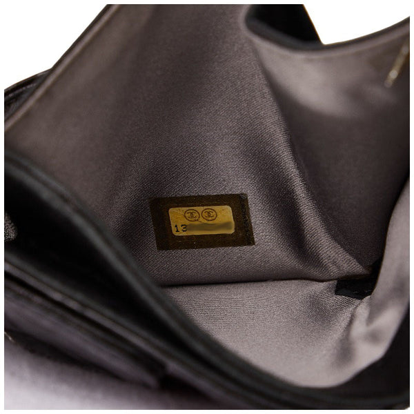 シャネル アイコンライン ココマーク 二つ折り財布 ブラック エナメル レザー レディース CHANEL 【中古】