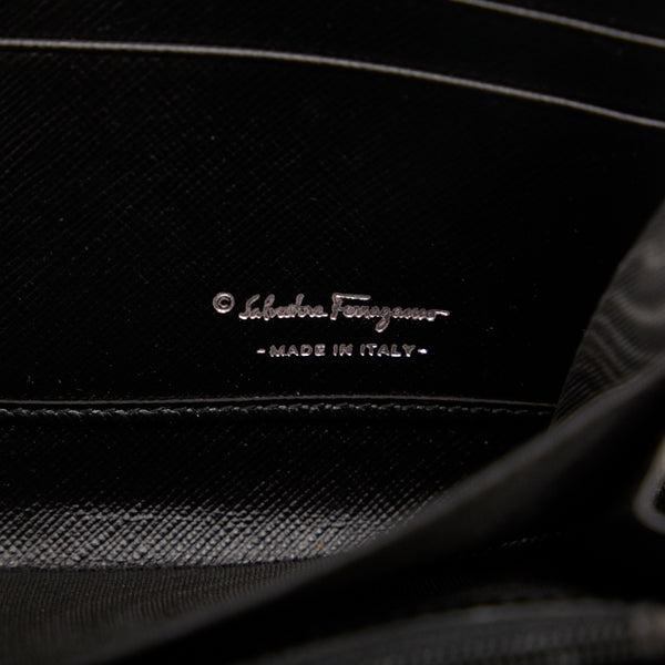 サルヴァトーレフェラガモ ガンチーニ ラウンドファスナー 長財布 ブラック レザー レディース Salvatore Ferragamo 【中古】