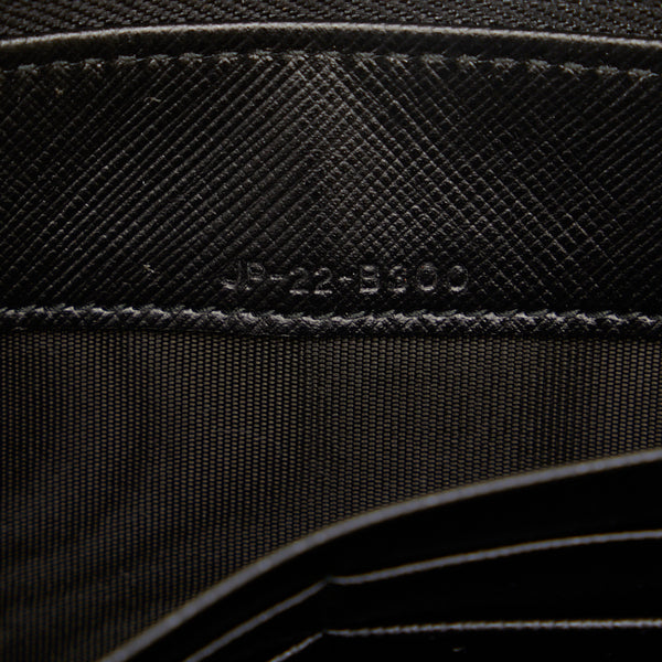 サルヴァトーレフェラガモ ガンチーニ ラウンドファスナー 長財布 ブラック レザー レディース Salvatore Ferragamo 【中古】