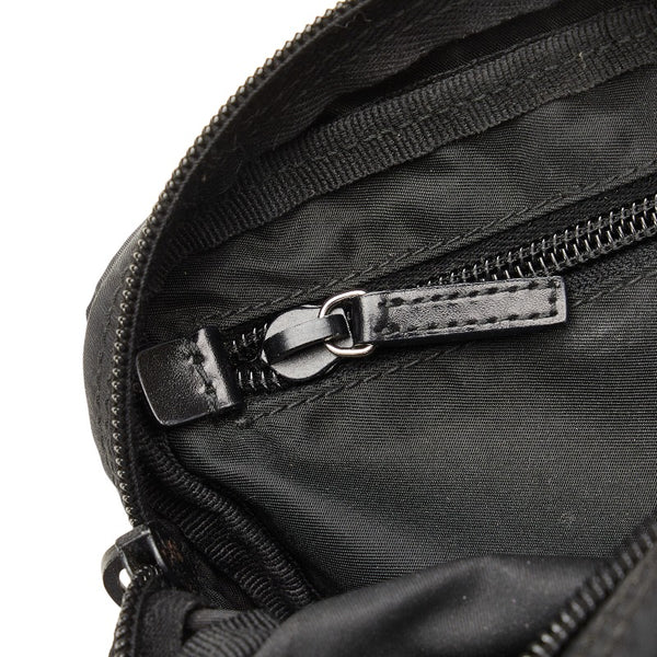 プラダ ポーチ ブラック ナイロン レディース PRADA 【中古】