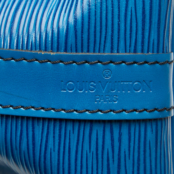 ルイ ヴィトン エピ プチノエ ショルダーバッグ M44105 トレドブルー  レザー レディース LOUIS VUITTON 【中古】