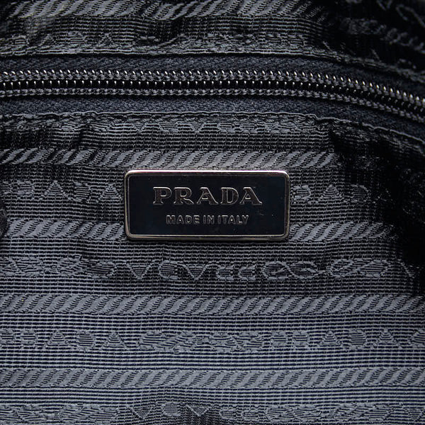 プラダ 三角ロゴプレート 斜め掛け ショルダーバッグ ブラック ナイロン レディース PRADA 【中古】