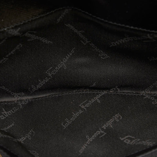 サルヴァトーレフェラガモ ガンチーニ 長財布 ブラック ゴールド レザー レディース Salvatore Ferragamo 【中古】