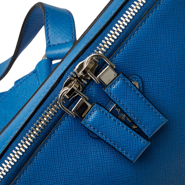 プラダ サフィアーノ 三角ロゴプレート リュック バックパック ブルー レザー レディース PRADA 【中古】