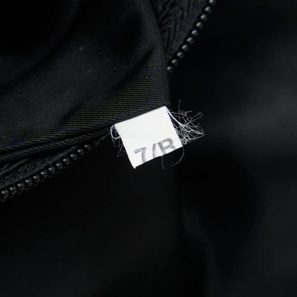 プラダ 三角ロゴプレート  リュック バックパック ブラック ナイロン レディース PRADA 【中古】