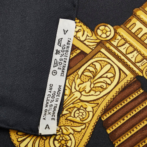 エルメス カレ 90 GRAND UNIFORME グランドユニフォーム スカーフ ブラック ゴールド シルク レディース HERMES 【中古】