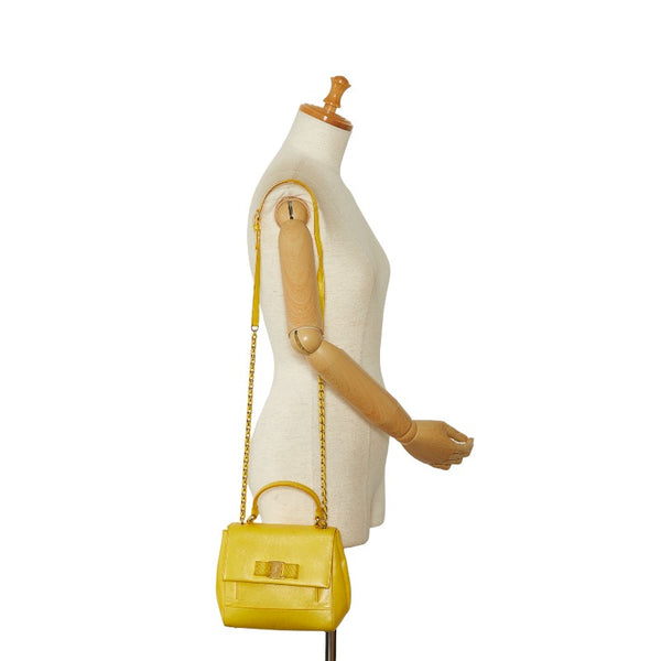 サルヴァトーレフェラガモ ヴァラ リボン ハンドバッグ ショルダーバッグ 2WAY EZ 21 F570 イエロー レザー レディース Salvatore Ferragamo 【中古】