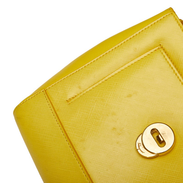 サルヴァトーレフェラガモ ヴァラ リボン ハンドバッグ ショルダーバッグ 2WAY EZ 21 F570 イエロー レザー レディース Salvatore Ferragamo 【中古】