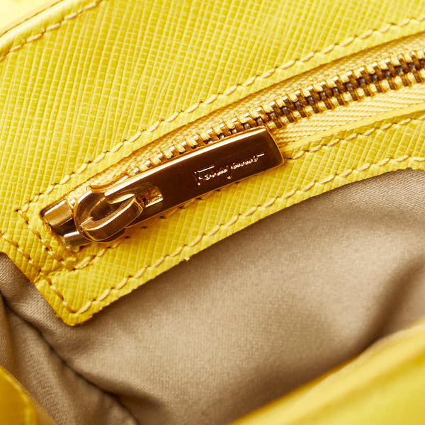 サルヴァトーレフェラガモ ヴァラ リボン ハンドバッグ ショルダーバッグ 2WAY EZ 21 F570 イエロー レザー レディース Salvatore Ferragamo 【中古】