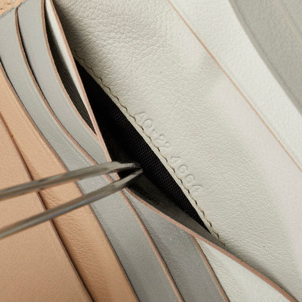 サルヴァトーレフェラガモ ガンチーニ 二つ折り財布 コンパクトウォレット AQ-22 4664 グレー ピンク PVC レザー レディース Salvatore Ferragamo 【中古】