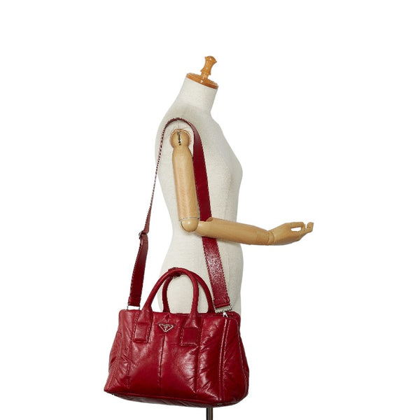 プラダ 三角ロゴプレート ナッパボンバー ハンドバッグ ショルダーバッグ 2WAY BN2653 レッド ラムスキン レディース PRADA 【中古】
