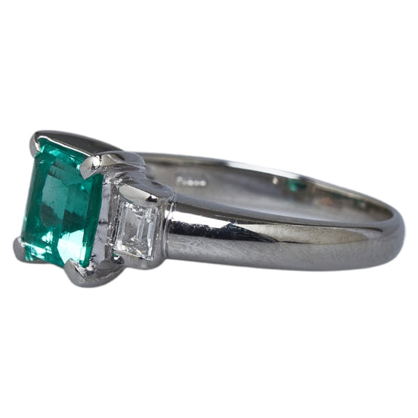 Pt900 プラチナ エメラルド1.21ct ダイヤ0.22ct リング 指輪 レディース 10.5号 【中古】