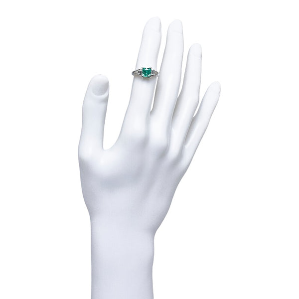 Pt900 プラチナ エメラルド1.21ct ダイヤ0.22ct リング 指輪 レディース 10.5号 【中古】