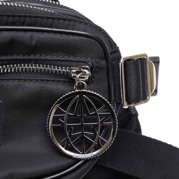 バーバリー クロスボディバッグ 8028242 ブラック ナイロン メンズ BURBERRY 【中古】