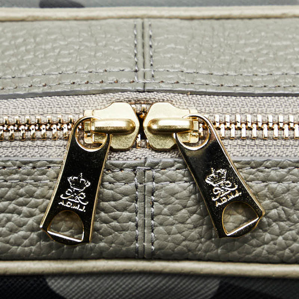 エーディーエムジェイ カモフラージュ ハンドバッグ ショルダーバッグ 2WAY 20SA01006 グレー レザー レディース ADMJアクセソワ 【中古】