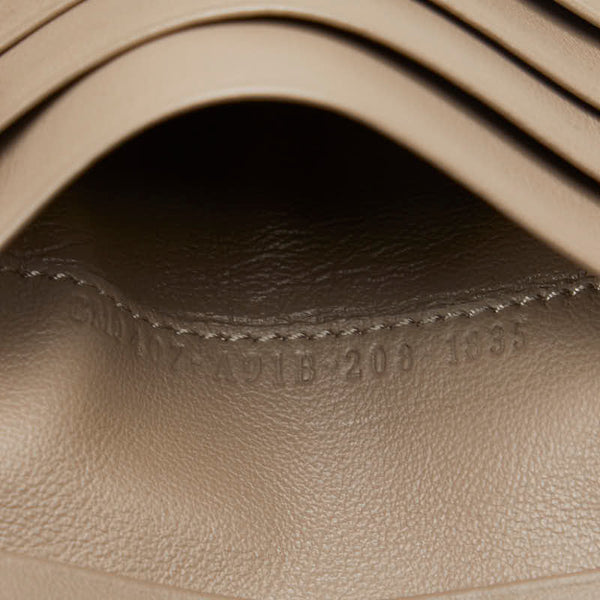 フェンディ 二つ折り財布 コンパクトウォレット 8M0407 グレー レザー レディース FENDI 【中古】