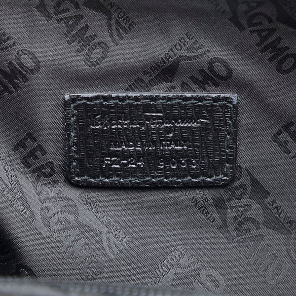 サルヴァトーレフェラガモ 斜め掛け ショルダーバッグ メッセンジャーバッグ FZ-24 9033 ブラック レザー メンズ Salvatore Ferragamo 【中古】