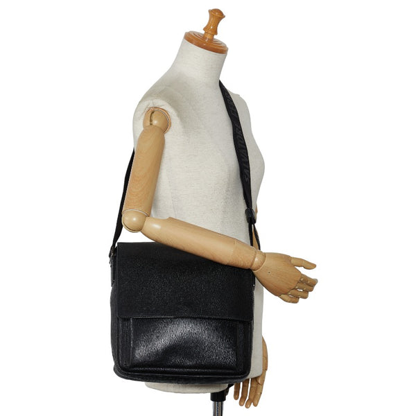 サルヴァトーレフェラガモ 斜め掛け ショルダーバッグ メッセンジャーバッグ FZ-24 9033 ブラック レザー メンズ Salvatore Ferragamo 【中古】