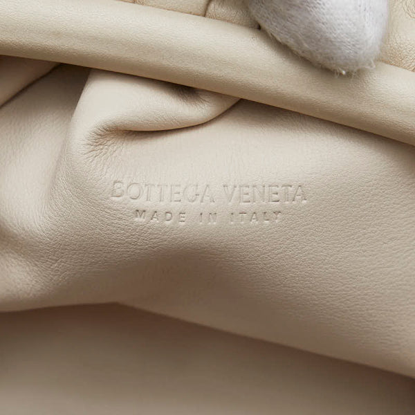 ボッテガヴェネタ がま口 ミニ ショルダーバッグ ホワイト アイボリー レザー レディース BOTTEGAVENETA 【中古】