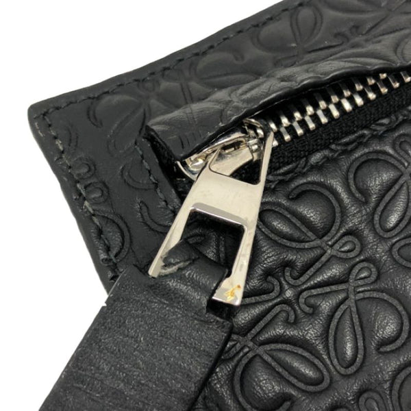 ロエベ リピートアナグラム Tポーチ クラッチバッグ セカンドバッグ ブラック レザー メンズ LOEWE 【中古】