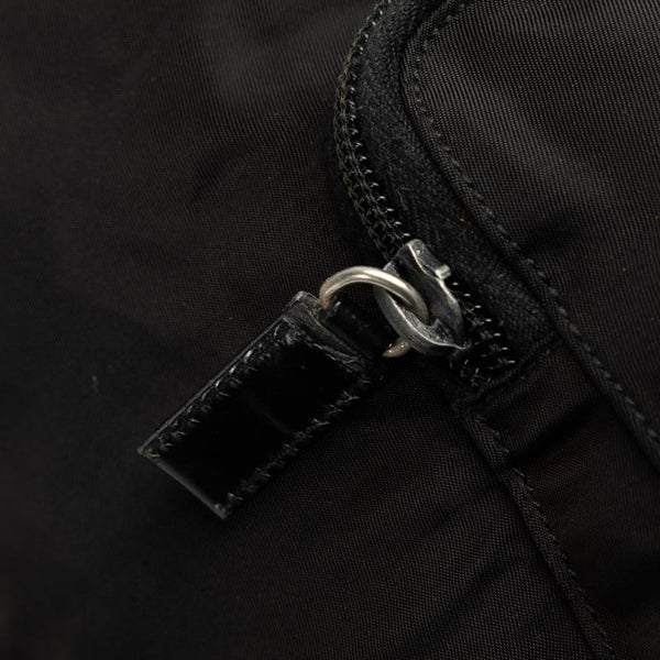 プラダ 三角ロゴプレート リュック バックパック B4650 ブラック ナイロン レディース PRADA 【中古】