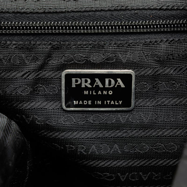 プラダ 三角ロゴプレート リュック バックパック B4650 ブラック ナイロン レディース PRADA 【中古】