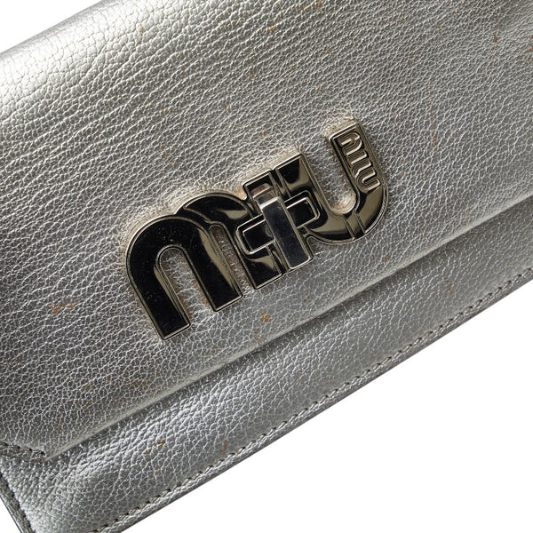 ミュウミュウ ロゴ ターンロック チェーン ショルダーバッグ シルバー レザー レディース MIUMIU 【中古】
