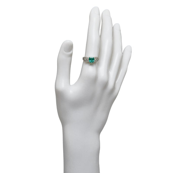 Pt900 プラチナ エメラルド1.07ct ダイヤ0.57ct リング 指輪 レディース 14.5号 【中古】