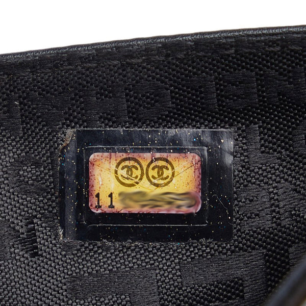 シャネル ココマーク 三つ折り財布 メタリックカーキ パテントレザー レディース CHANEL 【中古】