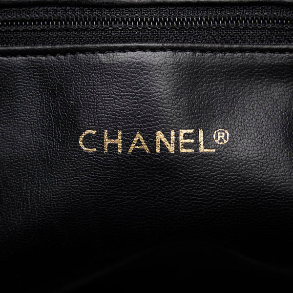 シャネル マトラッセ チェーン ショルダーバッグ ブラック レザー レディース CHANEL 【中古】