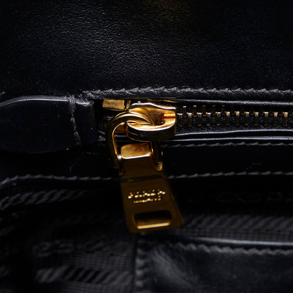 プラダ 三角ロゴプレート ゴールド金具 ハンドバッグ ショルダーバッグ 2WAY ブラック レザー レディース PRADA 【中古】