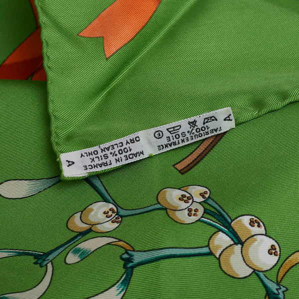 エルメス カレ90 Neige d Antan 去年の雪 スカーフ グリーン マルチカラー シルク レディース HERMES 【中古】