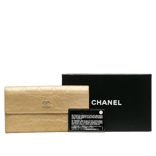 シャネル マトラッセ 長財布 ゴールド レザー レディース CHANEL 【中古】