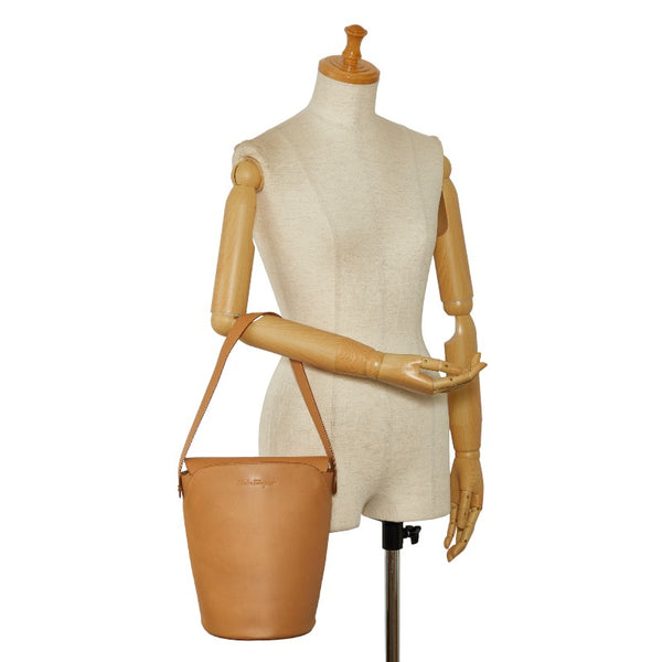 サルヴァトーレフェラガモ ワンショルダーバッグ AQ-21 0877 ベージュ レザー レディース Salvatore Ferragamo 【中古】