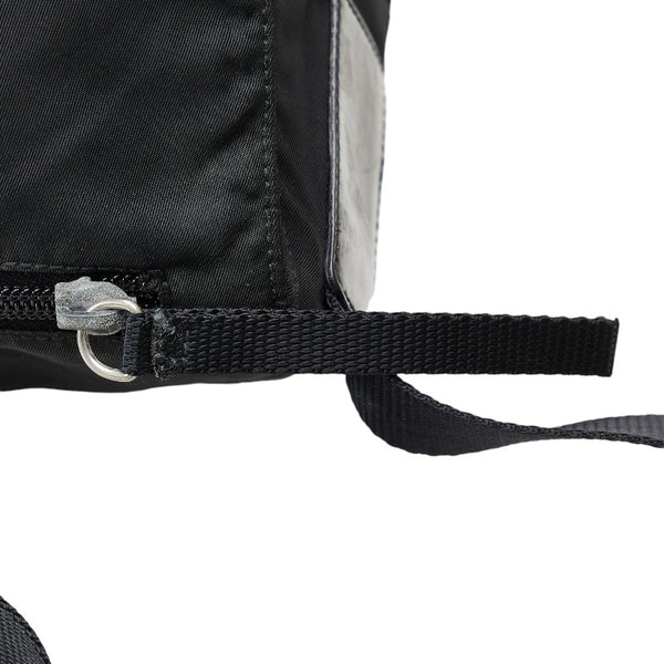 プラダ 斜め掛け ショルダーバッグ ブラック ナイロン レディース PRADA 【中古】