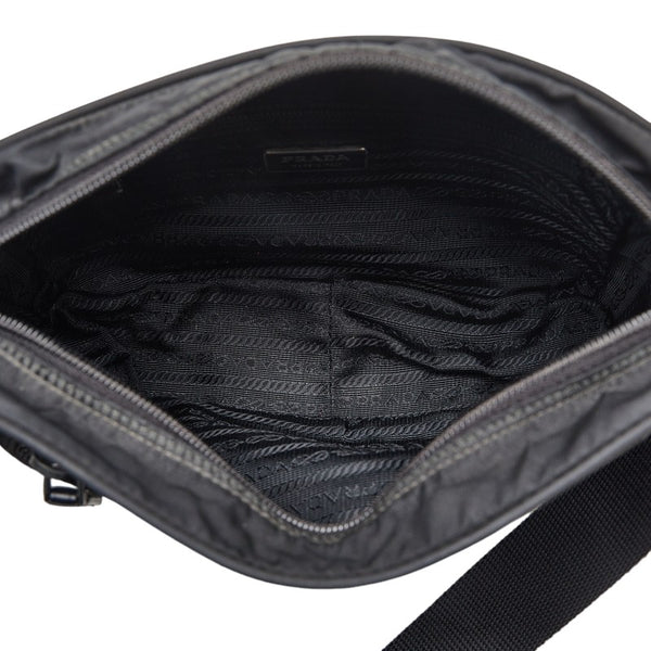 プラダ 斜め掛け ショルダーバッグ ブラック ナイロン レディース PRADA 【中古】