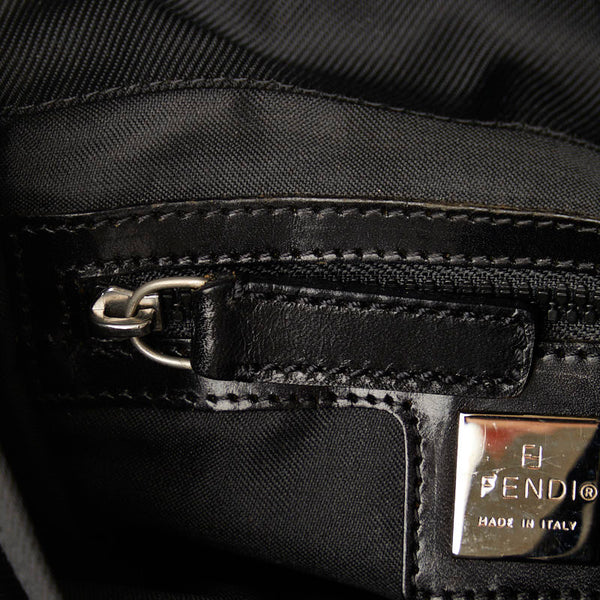 フェンディ 斜め掛け ミニショルダーバッグ 26772 ブラック ナイロン レディース FENDI 【中古】