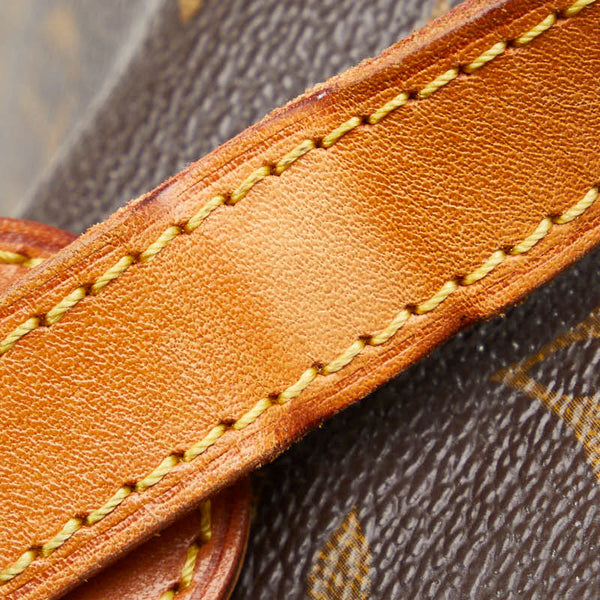 ルイ ヴィトン モノグラム ソミュール30 斜めがけ ショルダーバッグ M42256 ブラウン PVC レザー レディース LOUIS VUITTON 【中古】