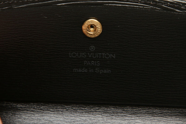 ルイ ヴィトン エピ ポルト12カルトクレディ M63472 ブラック 黒 レザー 二つ折り財布 レディース LOUIS VUITTON 中古