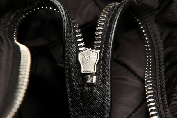 プラダ テスートボンバー ブラック ナイロン トートバッグ レディース PRADA 中古