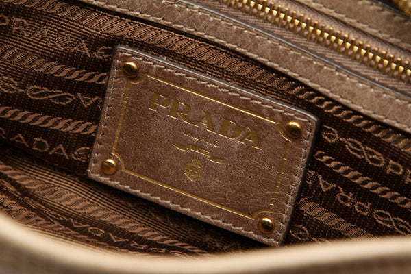 プラダ ベージュ レザー ショルダーバッグ レディース PRADA 中古