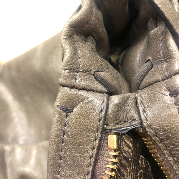 プラダ ベージュ レザー ショルダーバッグ レディース PRADA 中古