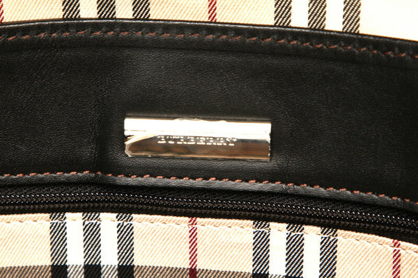 バーバリー ブラック  レザー ショルダーバッグ レディース BURBERRY 中古