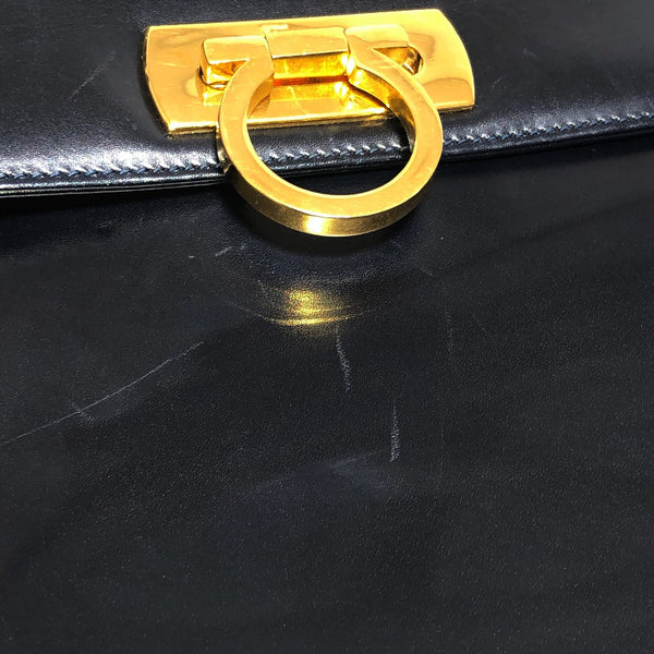 サルヴァトーレフェラガモ ガンチーニ O 21 2181 ブラック  レザー ハンドバッグ ショルダーバッグ 2WAY レディース Salvatore Ferragamo 【中古】