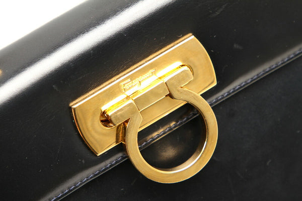 サルヴァトーレフェラガモ ガンチーニ O 21 2181 ブラック  レザー ハンドバッグ ショルダーバッグ 2WAY レディース Salvatore Ferragamo 【中古】