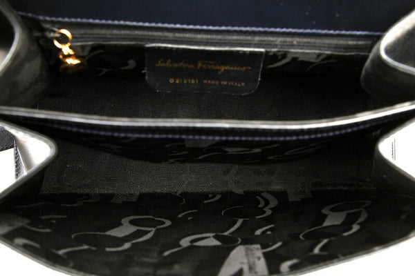 サルヴァトーレフェラガモ ガンチーニ O 21 2181 ブラック  レザー ハンドバッグ ショルダーバッグ 2WAY レディース Salvatore Ferragamo 【中古】