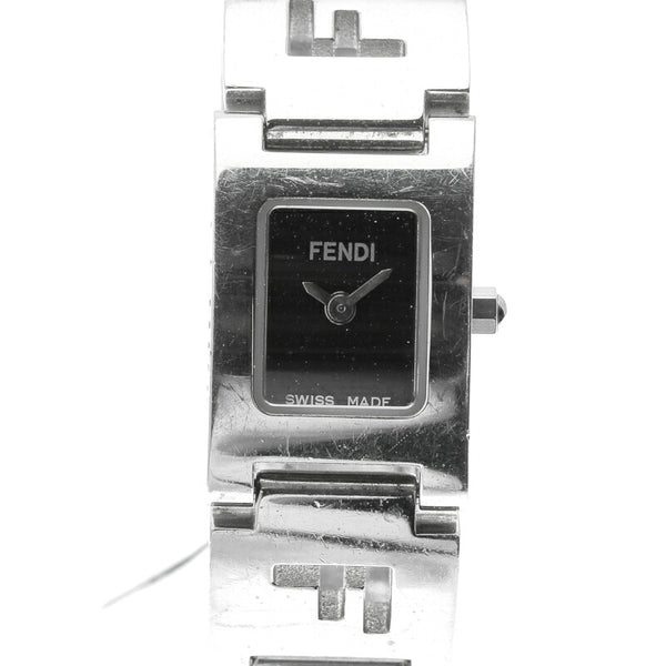 フェンディ ロゴブレスレット シルバー ステンレススチール 腕時計 レディース FENDI クオーツ ブラック文字盤 中古