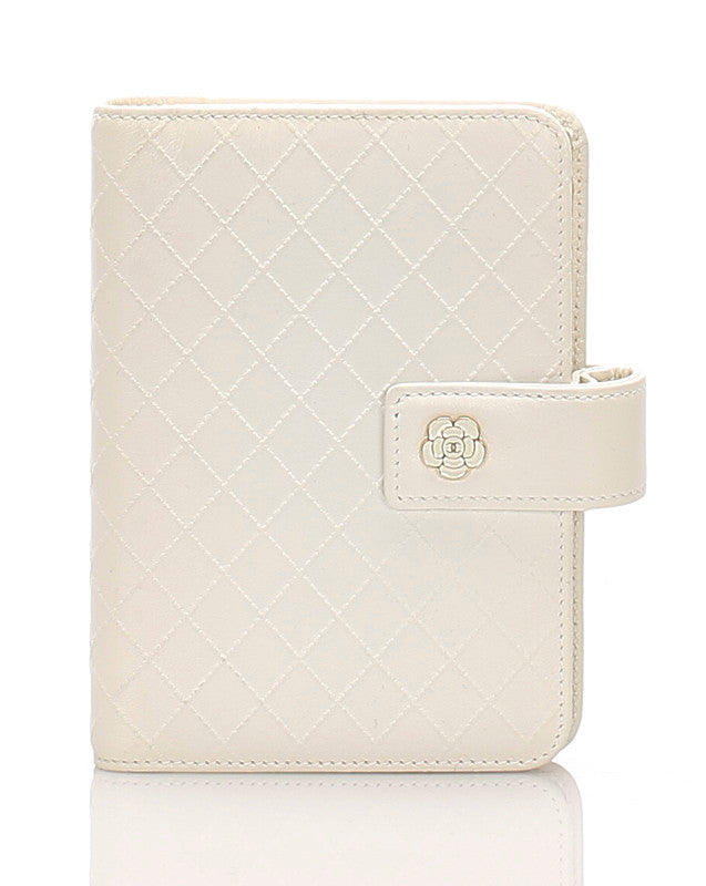 シャネル カメリア 銀座限定 ホワイト レザー 手帳カバー レディース CHANEL 中古