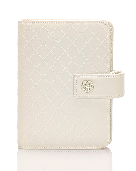 シャネル カメリア 銀座限定 ホワイト レザー 手帳カバー レディース CHANEL 中古