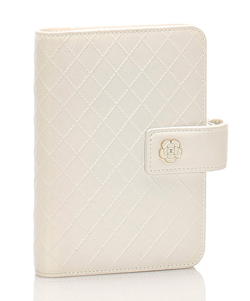 シャネル カメリア 銀座限定 ホワイト レザー 手帳カバー レディース CHANEL 中古